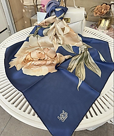 Levidor mavi çiçek desenli Twill ipek eşarp