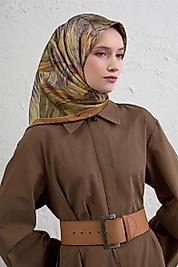 Armine Çiçek Desenli Saf İpek Sura Eşarp