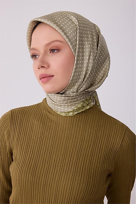 Yeşil Klasik Desen %100 Twill İpek Eşarp 4326 - 85